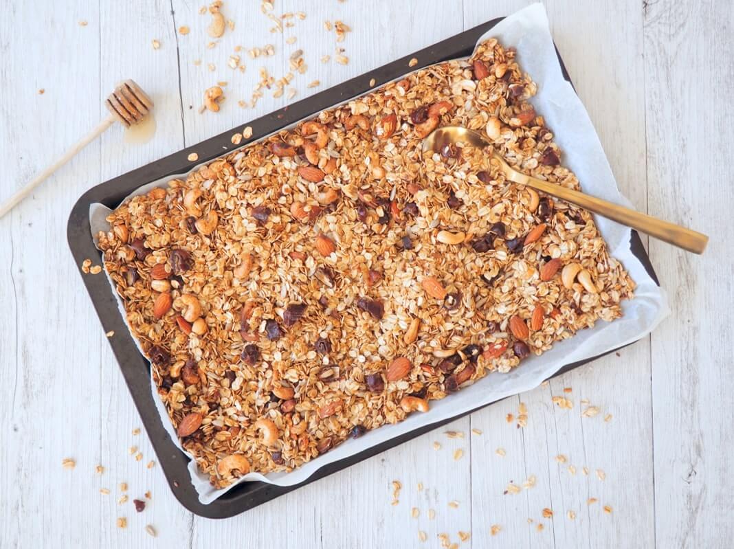 BEST Homemade Toasted Muesli Recipe - Healthy Recipes by Lyndi Cohen