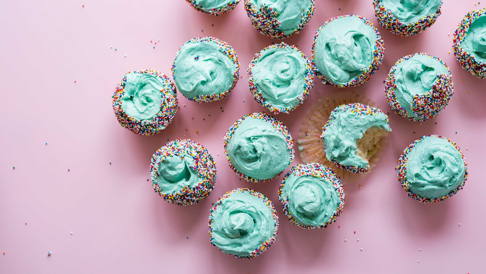 How to stop thinking about food all the time? Try intuitive eating. It means you can have the cupcake, and eat it, too. Image: Unsplash