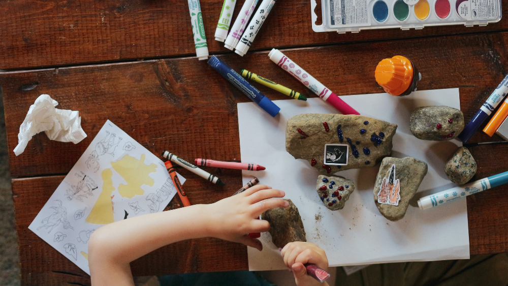 How brilliant are their tiny hands for craft? Image: Unsplash